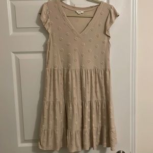 Short sleeve dress with polka dot details